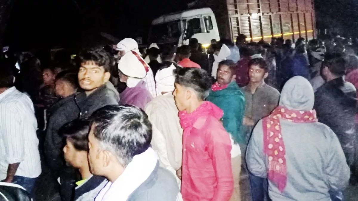 बिहार में भीषण हादसा : पूजा में जुटे लोगों को ट्रक ने रौंदा, बच्‍चों सहित 8 की मौत, पीएम ने जताया दुख