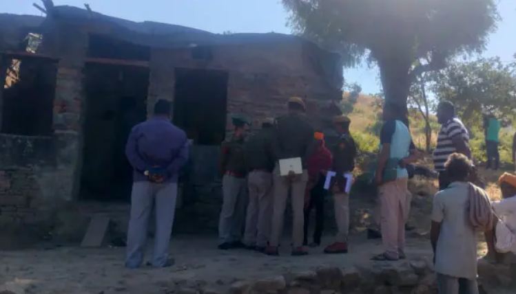 राजस्थान : उदयपुर में एक घर से मिलीं 6 लाशें, पत्नी और 4 बेटों को फंदे से लटकाया, फिर खुद भी झूल गया फांसी