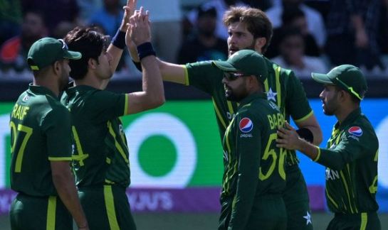 टी20 विश्व कप : पाकिस्तान ने पूरी की सेमीफाइनल लाइनअप, बांग्लादेश 5 विकेट से परास्त