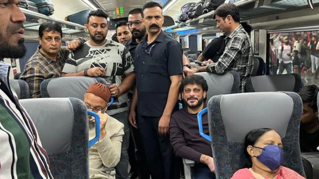गुजरात : सूरत में वंदे भारत ट्रेन पर पथराव, सफर कर रहे थे एआईएमआईएम प्रमुख असदुद्दीन ओवैसी