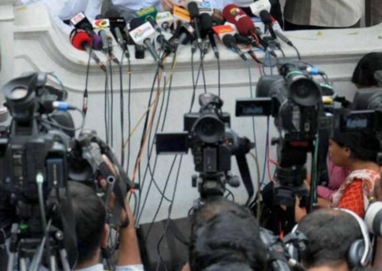 अनुराग ठाकुर ने संसद में कहा – भड़काऊ बहस कराने वाले समाचार चैनलों पर हो सकती है काररवाई