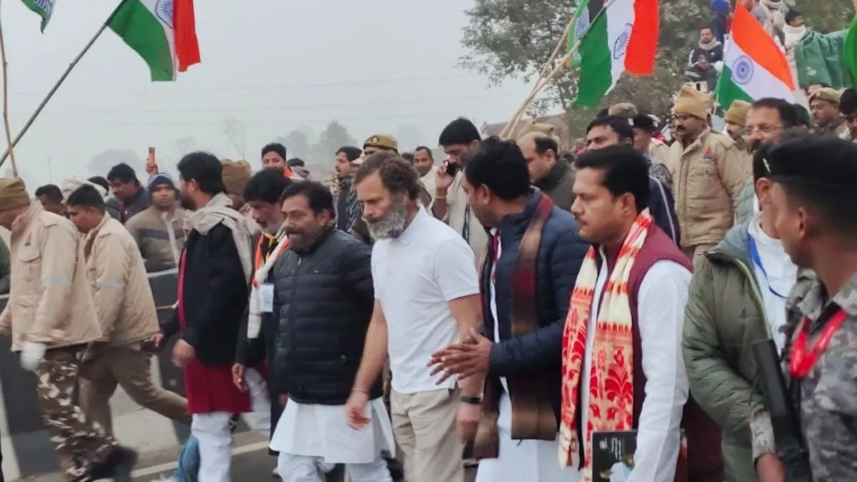 Bharat Jodo Yatra: बागपत से शुरू हुई राहुल गांधी की यात्रा, कड़ाके की ठंड में डटे कार्यकर्ता