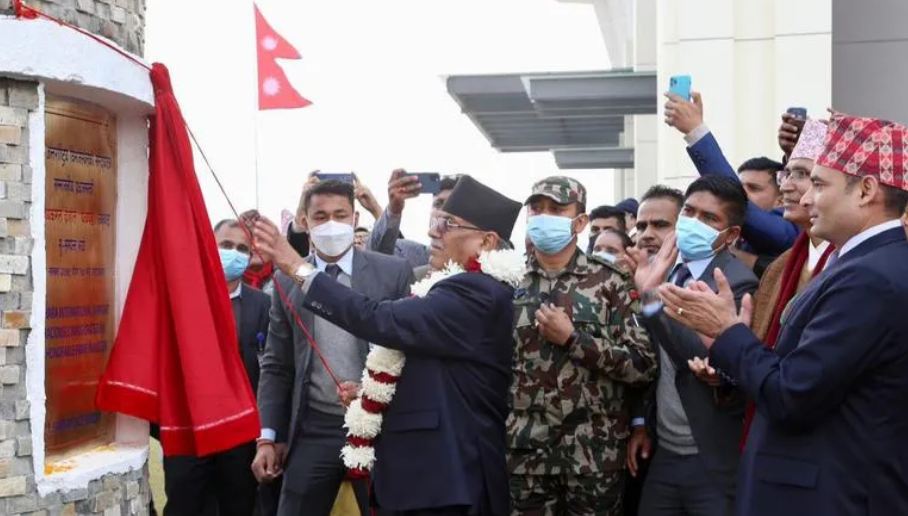 नेपाल के प्रधानमंत्री प्रचंड ने चीन की सहायता से निर्मित पोखरा हवाई अड्डे का किया उद्घाटन