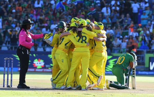 चैंपियन ऑस्ट्रेलिया ने छठी बार जीता महिला टी20 विश्व कप, फाइनल में मेजबान दक्षिण अफ्रीका 19 रनों से परास्त   