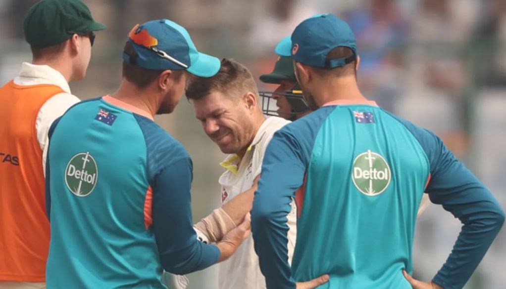 बॉर्डर-गावस्कर ट्रॉफी : ऑस्ट्रेलियाई टीम को एक और आघात, डेविड वॉर्नर भी चोट के चलते टेस्ट सीरीज से बाहर