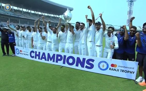 सौराष्ट्र ने दूसरी बार जीती रणजी ट्रॉफी, दूसरी पारी में कप्तान जयदेव उनादकट की मारक गेंदबाजी, बंगाल 9 विकेट से परास्त
