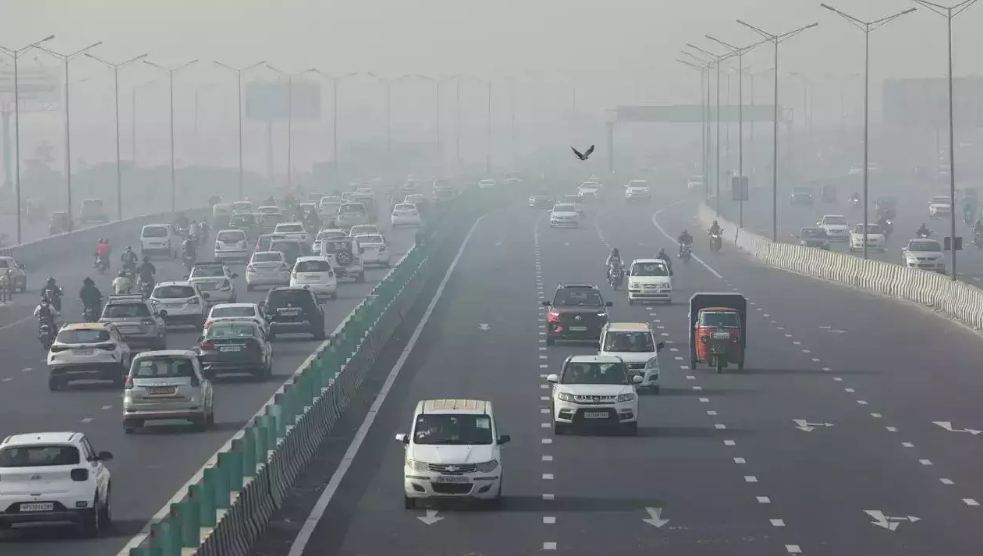 आईक्यू एयर की रिपोर्ट : दुनिया की दूसरी सबसे प्रदूषित राजधानी है नई दिल्ली, चौथा सबसे खराब हवा वाला शहर