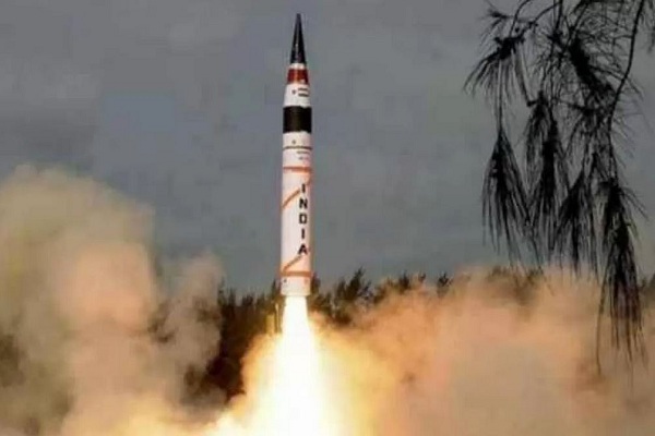 डीआरडीओ व नौसेना ने किया एंडो-एटमोस्फेरिक इंटरसेप्टर मिसाइल का सफल परीक्षण
