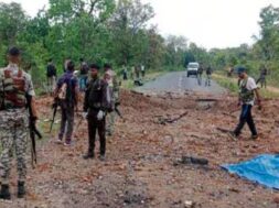 दंतेवा़ड़ा में नक्सली हमला