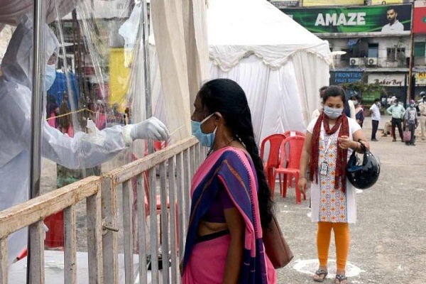 अलर्ट : भारत में कोरोना ने फिर पकड़ी रफ्तार, 6 माह बाद एक दिन में चार हजार से ज्यादा नए मामले