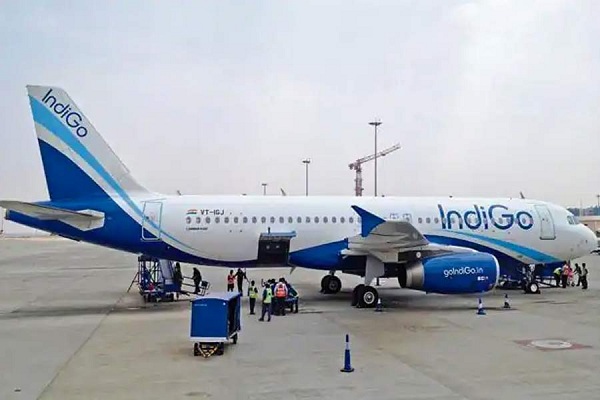 मेंगलुरु अंतरराष्ट्रीय हवाई अड्डे पर ‘इंडिगो’ के विमान से टकराया पक्षी, यात्रा रद