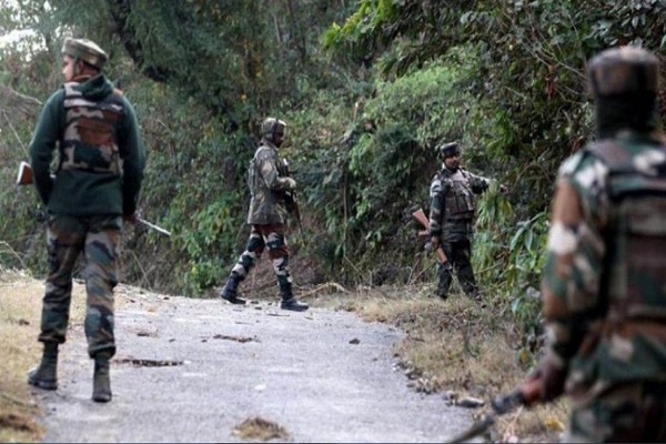 जम्मू-कश्मीर : राजौरी में आतंकियों से मुठभेड़ में सेना के 2 जवान शहीद, 4 जख्मी