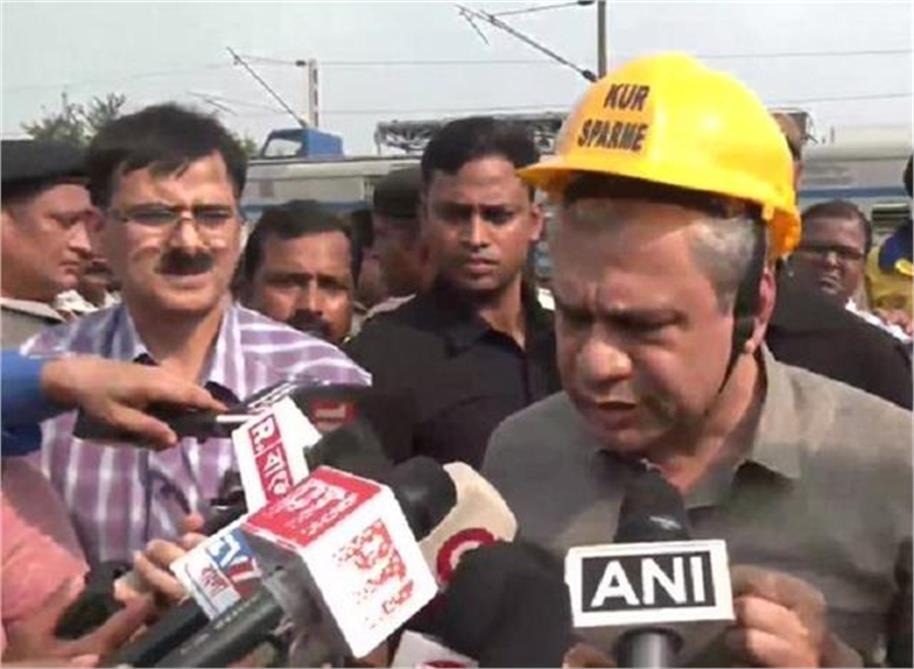 ओडिशा रेल हादसा: घटना स्थल पर पहुंचे रेल मंत्री अश्विनी वैष्णव, कहा- हाई लेवल कमेटी करेगी हादसे की जांच