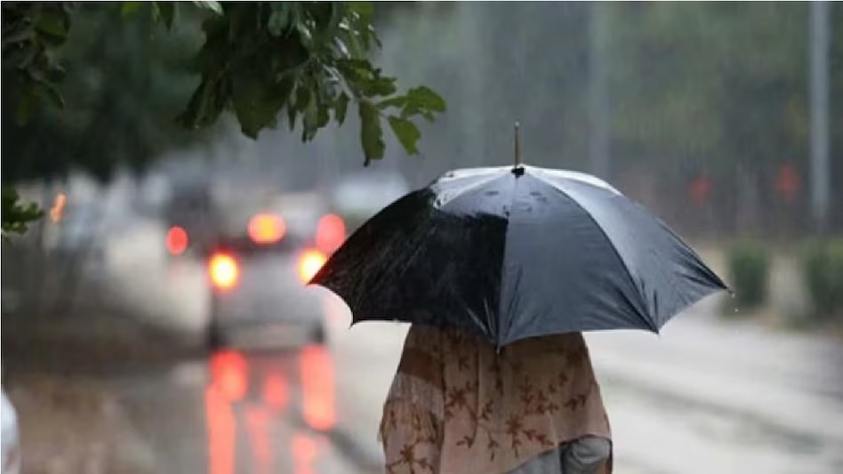 UP Weather Update: यूपी के 37 जिलों में वज्रपात के साथ आज होगी भारी बारिश, IMD का येलो अलर्ट जारी