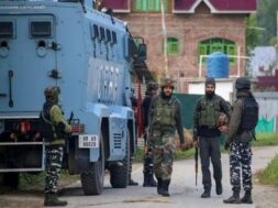 जम्मू कश्मीर में चार आतंकी ढेर