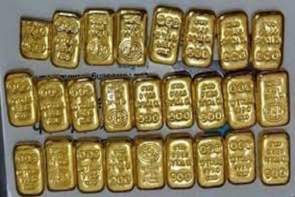 गुजरात: सूरत हवाई अड्डे पर 25 करोड़ रुपये का सोना जब्त, चार लोग गिरफ्तार