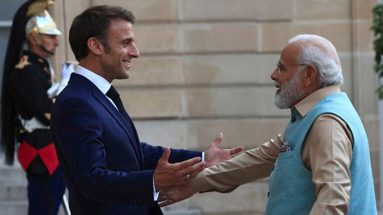 प्रधानमंत्री मोदी ने फ्रांस के राष्ट्रपति और प्रथम महिला का निजी रात्रिभोज के लिए आभार व्यक्त किया