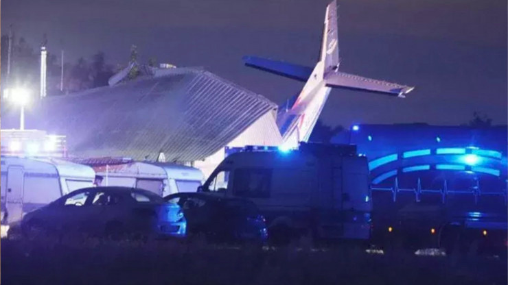 पोलैंड में विमान दुर्घटना में पांच लोगों की मौत, आठ घायल
