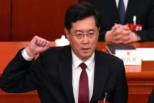 एक माह से लापता चीनी विदेश मंत्री को पद से हटाया गया, वांग यी को मिली नई जिम्मेदारी