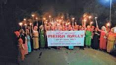 मणिपुर : विधानसभा का विशेष सत्र बुलाने की मांग को लेकर इंफाल में महिलाओं ने निकाली मशाल रैली