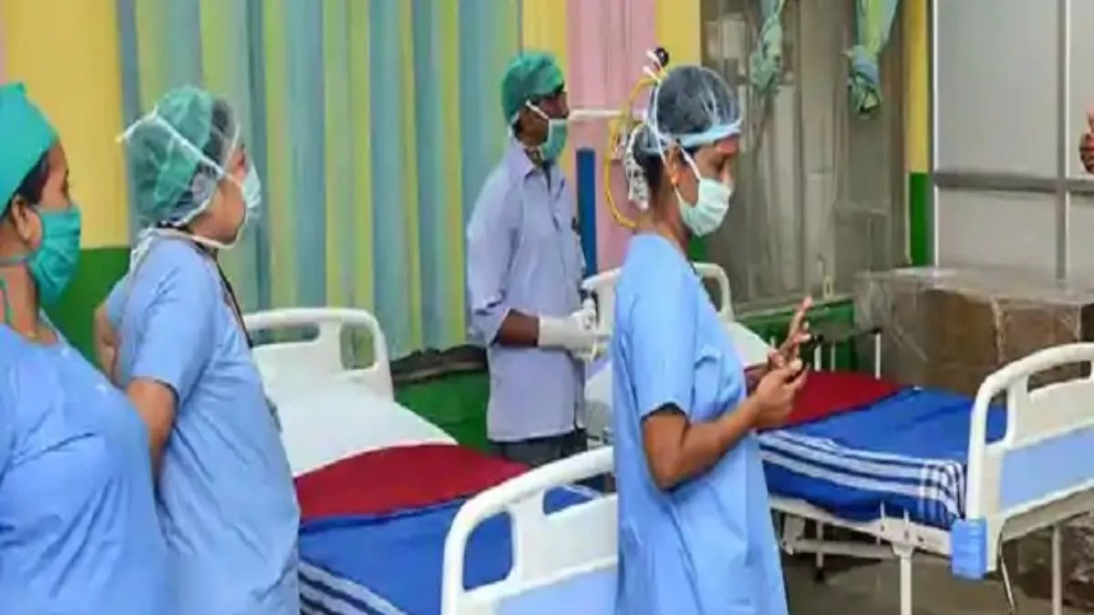 महाराष्ट्र सरकार ने सार्वजनिक अस्पतालों में मुफ्त इलाज का आदेश जारी किया