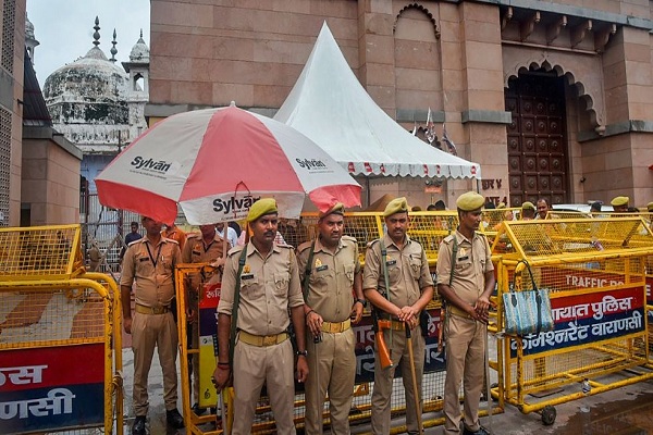 ज्ञानवापी परिसर में एएसआई सर्वे जारी, मुस्लिम पक्ष ने फिर दी बहिष्कार की चेतावनी