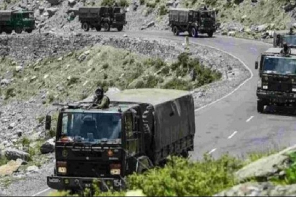 लद्दाख में हादसा : भारतीय सेना का वाहन खाई में जा गिरा, 9 जवानों की मौत, एक घायल