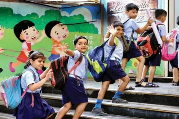 यूपी सरकार का आदेश परिवर्तित : स्कूलों में अब जन्माष्टमी और चेहल्लुम पर रहेगी छुट्टी