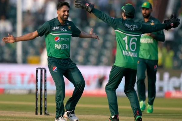 एशिया कप क्रिकेट : सुपर फोर के पहले मैच में पाकिस्तान की सहज जीत, हारिस व नसीम के सामने बांग्लादेश पस्त
