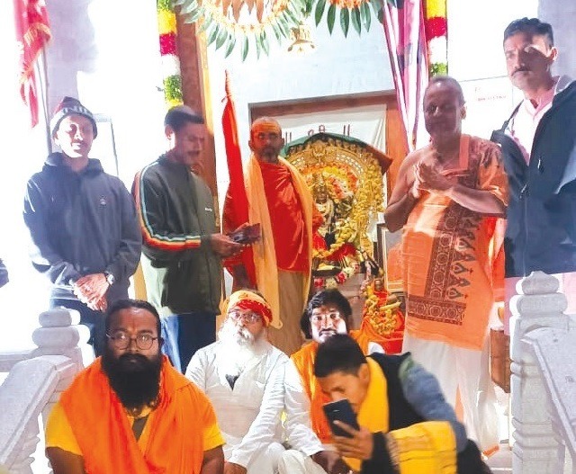 आजादी के 75 साल बाद जम्मू-कश्मीर के कुपवाड़ा में शारदा मंदिर में की गई नवरात्रि पूजा