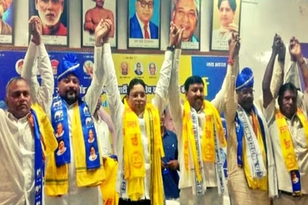 मध्य प्रदेश चुनाव : भाजपा-कांग्रेस को टक्कर देने के लिए बसपा ने गोंडवाना गणतंत्र पार्टी के साथ किया गठबंधन