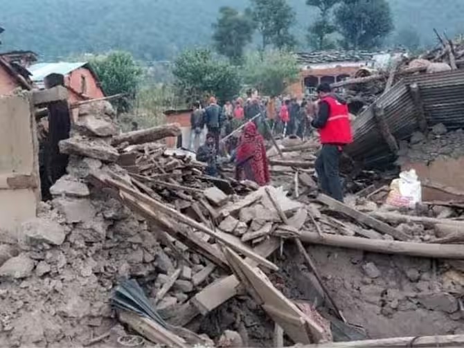 भूकंप से नेपाल में बड़ी तबाही, 250 से अधिक लोगों की मौत, प्रधानमंत्री पुष्प कमल ने जताया गहरा दुख