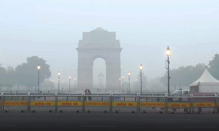 Delhi Air Quality: फिर ‘गंभीर’ श्रेणी में पहुंची दिल्ली की वायु गुणवत्ता, कई इलाकों में एक्यूआई 400 के पार