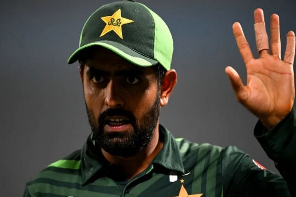पाकिस्तानी क्रिकेट कप्तान बाबर आजम का इस्तीफा, अब शाहीन अफरीदी और शान मसूद संभालेंगे कमान