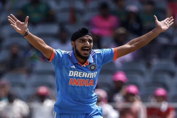 एक दिनी सीरीज : अर्शदीप-आवेश ने ध्वस्त की दक्षिण अफ्रीकी बल्लेबाजी, टीम इंडिया ने पहला मैच 8 विकेट से जीता