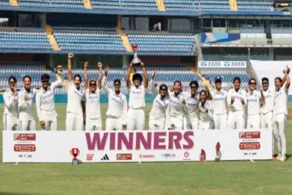 भारतीय महिलाओं की ऐतिहासिक जीत, एकमात्र टेस्ट में ऑस्ट्रेलिया 8 विकेट से परास्त