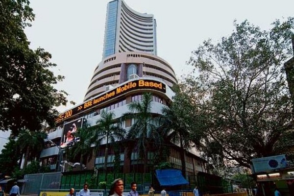 फिर नए शिखर पर शेयर बाजार : Sensex पहली बार 72 हजार के पार, Nifty ने भी बनाया नया रिकॉर्ड