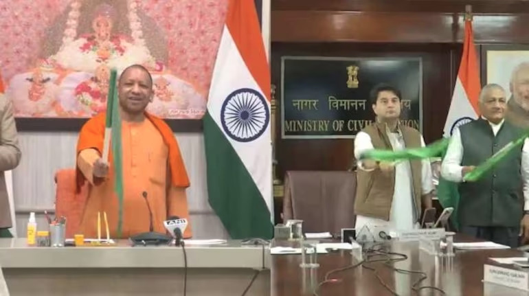 केंद्रीय मंत्री सिंधिया और सीएम योगी ने अयोध्या को कोलकाता से जोड़ने वाली उड़ान सेवा को दिखाई हरी झंडी