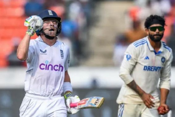 हैदराबाद टेस्ट : ओलिवर पोप के नाबाद शतक से इंग्लैंड की संघर्षपूर्ण वापसी, चौथे दिन जीत के लिए उतरेगी टीम इंडिया