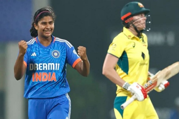 टी20 सीरीज : भारतीय महिलाओं की शानदार जीत में तितास, स्मृति व शेफाली चमकीं, पहले मैच में ऑस्ट्रेलिया 9 विकेट से पिटा