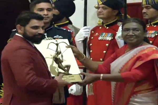 राष्ट्रपति मुर्मू ने दिए खेल पुरस्कार, सात्विक-चिराग को ‘खेल रत्न’, मो. शमी सहित 19 खिलाड़ियों को अर्जुन अवार्ड