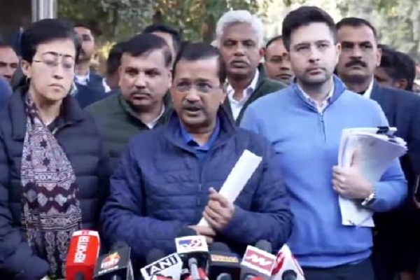 AAP अकेले लड़ेगी दिल्ली विधानसभा चुनाव, केजरीवाल ने कांग्रेस के साथ गठबंधन की अटकलों से किया इनकार