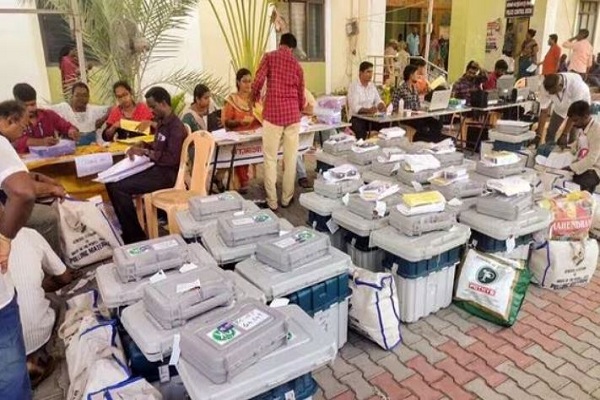 EC का कथन – महाराष्ट्र चुनाव में VVPAT-EVM में कोई मिसमैच नहीं, विपक्ष ने गड़बड़ी के आरोप लगाए थे