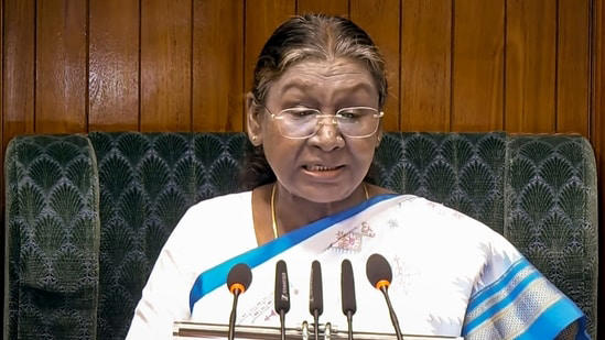 बजट सत्र 2025 : आर्टिकल 370 से लेकर डिजिटल फ्रॉड तक, राष्ट्रपति द्रौपदी मुर्मु के भाषण की बड़ी बातें