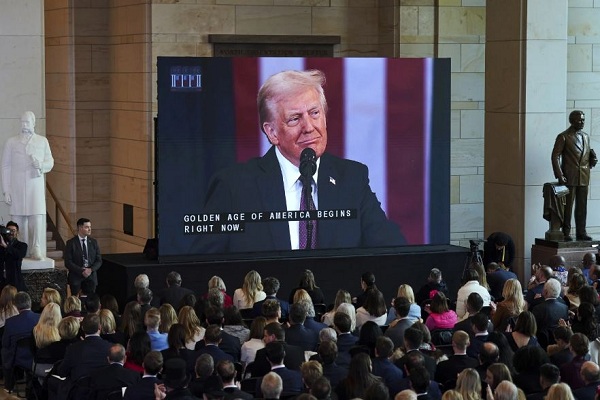 ट्रंप ने राष्ट्रपति पद की शपथ लेते ही लगा दी इमरजेंसी, अमेरिका में थर्ड जेंडर खत्म, टैरिफ पर भी बड़ी घोषणा