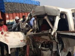 पुणे में सड़क हादसा, नौ मरे