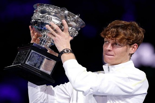 ऑस्ट्रेलियाई ओपन : यानिक सिनर ने बचाया पुरुष एकल खिताब, ज्वेरेव सीधे सेटों में हार गए फाइनल