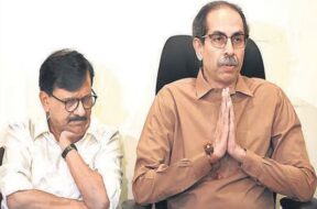 संजय राउत व उद्धव ठाकरे