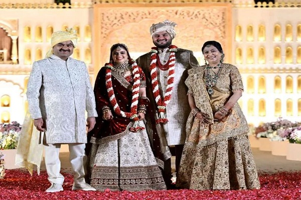 उद्योगपति गौतम अदाणी के छोटे बेटे जीत वैवाहिक बंधन में बंधे, हीरा कारोबारी जैमिन शाह की बेटी दिवा बनीं जीवन संगिनी