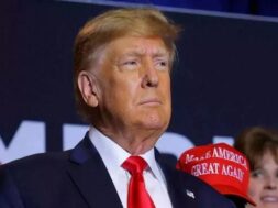 डोनाल्ड ट्रंप